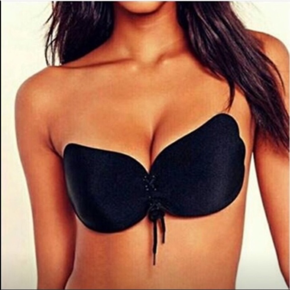 🌞 NWT Shein Strapless silicone stick on bra 2 pack women size 32B or S